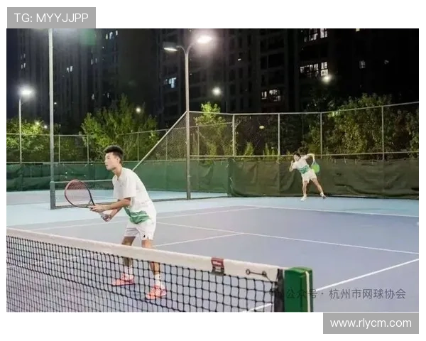 杭州网球队荣登网球力量排行榜第一名展现强劲实力与团队精神 杭州网球队荣登网球力量排行榜第一名展现强劲实力与团队精神